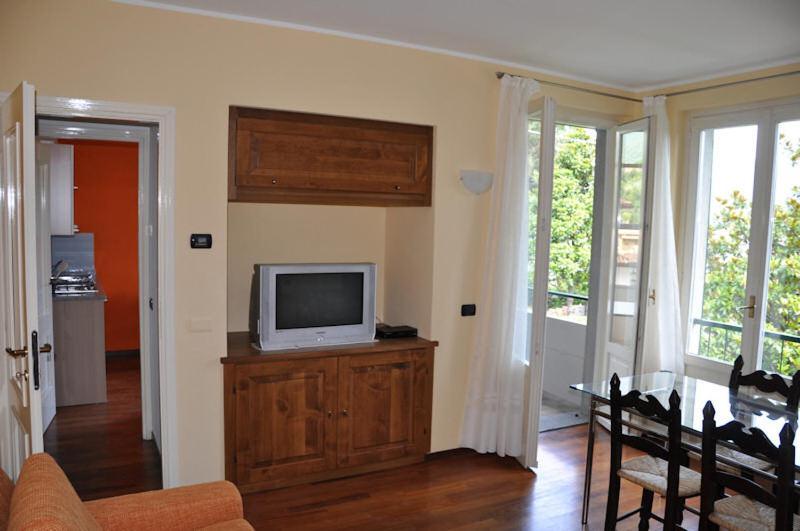 Casa Dina Apartment โดมาโซ ภายนอก รูปภาพ